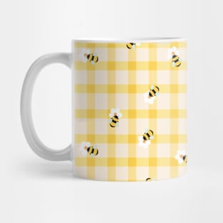 Pastel Yellow Honey Bee Cottage Picnic Gingham Pattern Mug